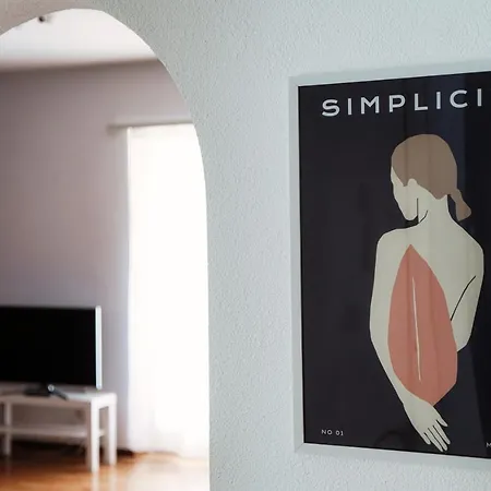 Victoria By Quokka 360 - Simple And Practical Flat In Locarno Solduno