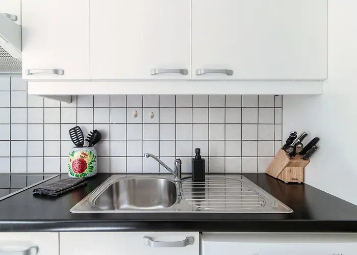 Victoria By Quokka 360 - Simple And Practical Flat In Locarno Apartamento Solduno